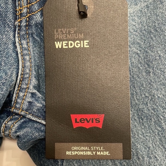 NWT Levi’s Wedgie Jeans - Picture 7 of 11